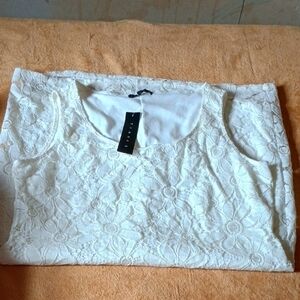 💥Tiana B Dress New Creamy White In‎ Color💥